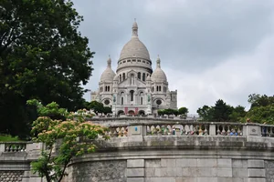 The White Pearl of Paris: Your Essential Guide to Sacr&eacute;-C&oelig;ur Basilica