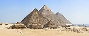 The Pyramids of Giza: Where Ancient Kings Touch the Sky