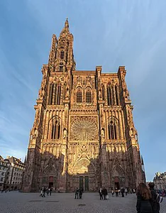 Strasbourg Cathedral: The Rose-Colored Gothic Marvel You Can&rsquo;t Forget